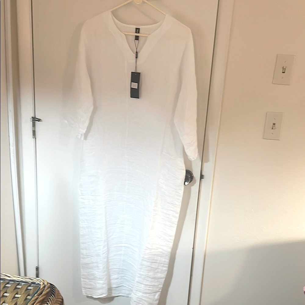 Chic White Long Sleeve Dress